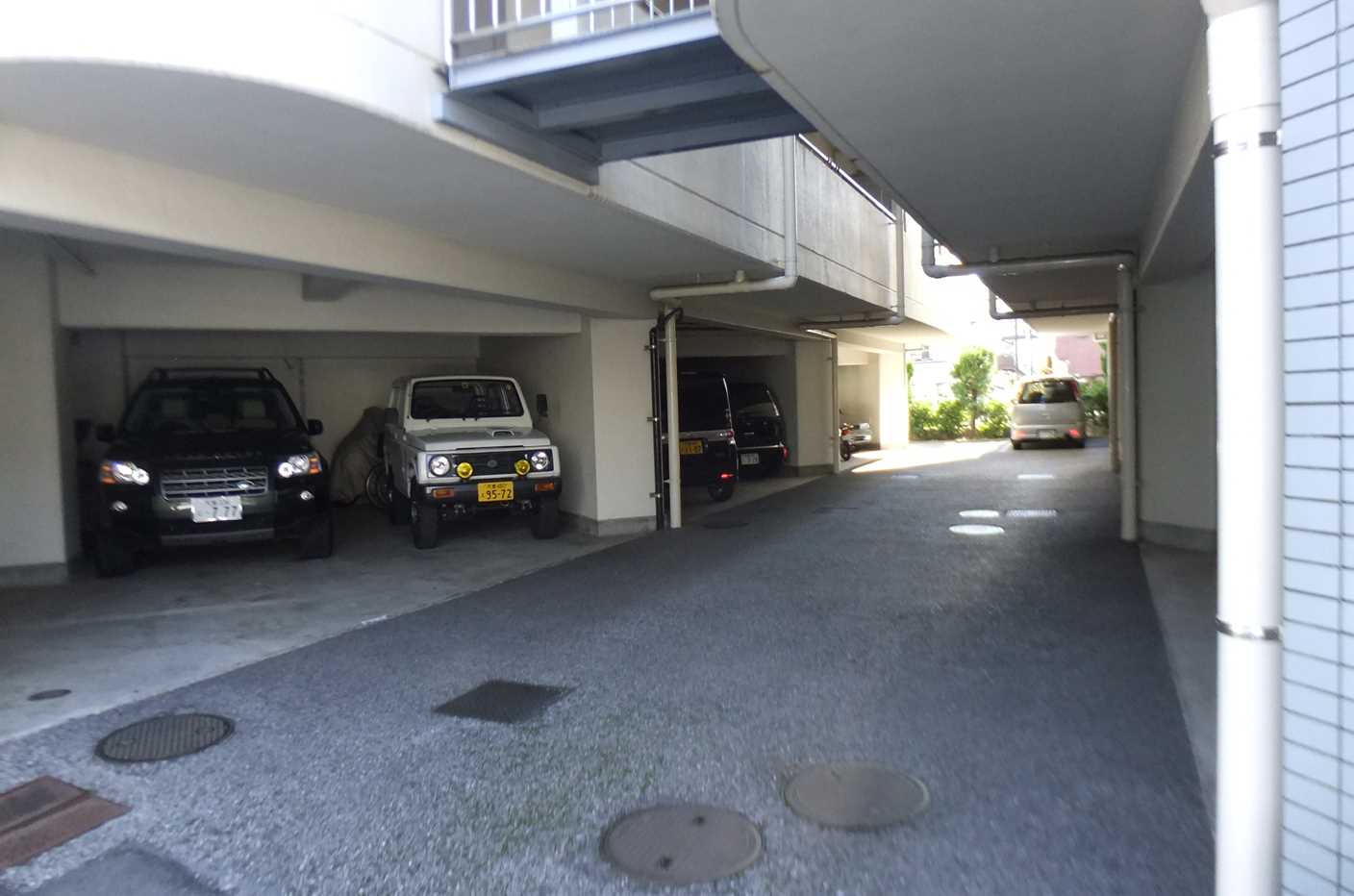 Parking lot