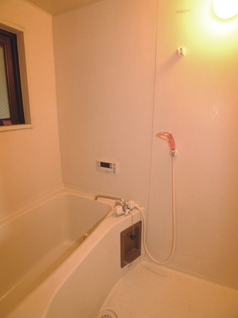 Bath. (image)