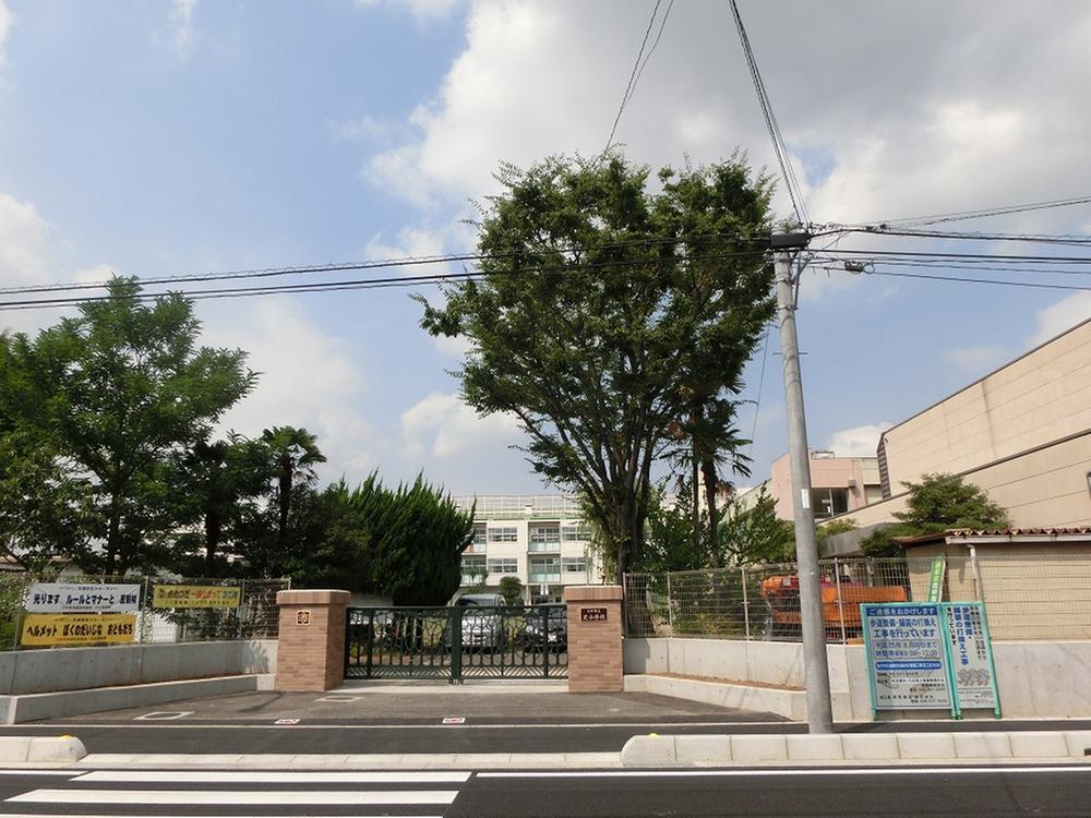 Primary school. 520m until Kawaguchi Tatsushiba Elementary School