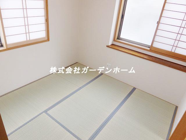 Other local. What to say even Japanese-style room !! smell of this tatami will let me calm the mind !! if Japanese