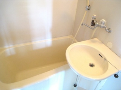 Bath. Unit is a bus
