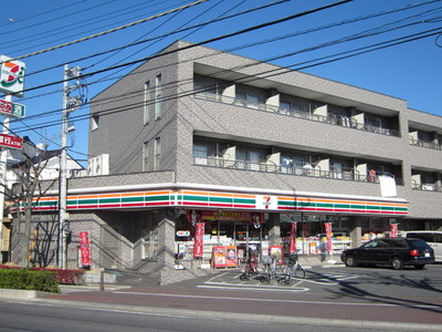 Convenience store. 459m to Seven-Eleven (convenience store)