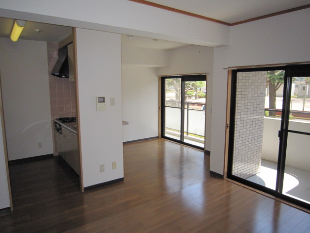Living and room