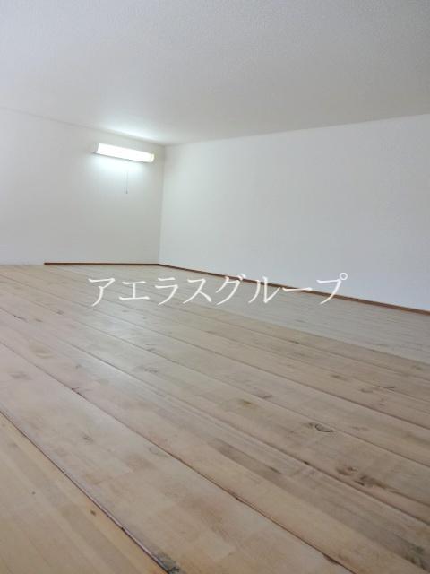 Other room space