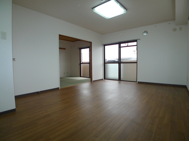 Living and room