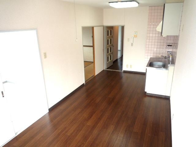 Living and room