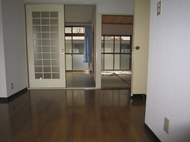 Living and room