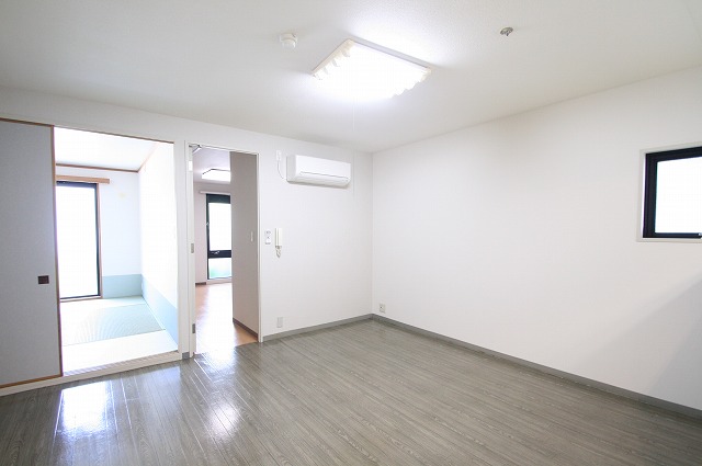 Living and room