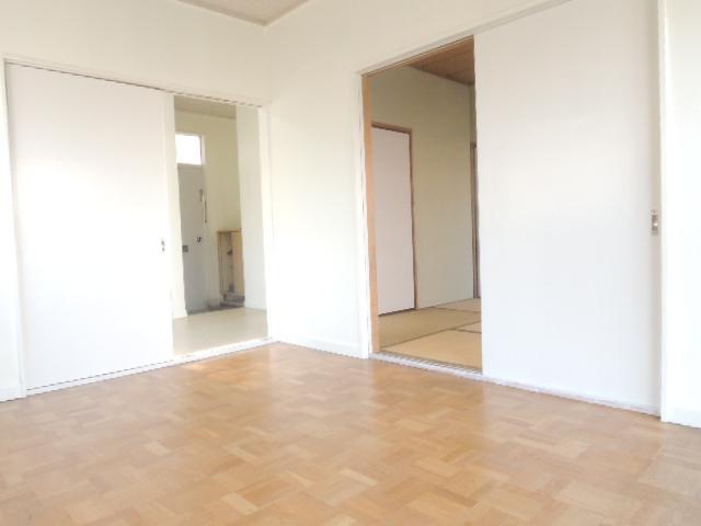Living and room
