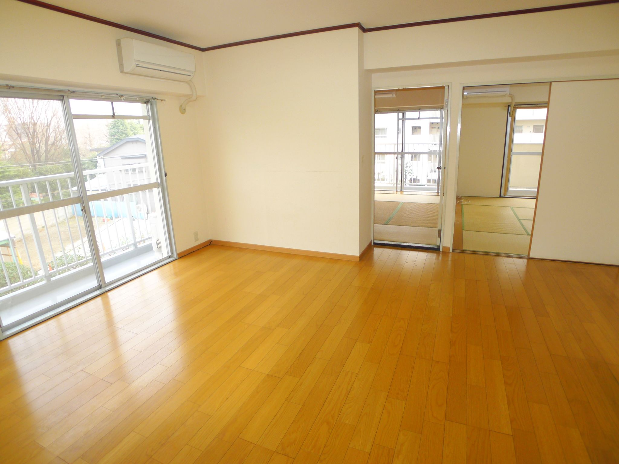 Living and room