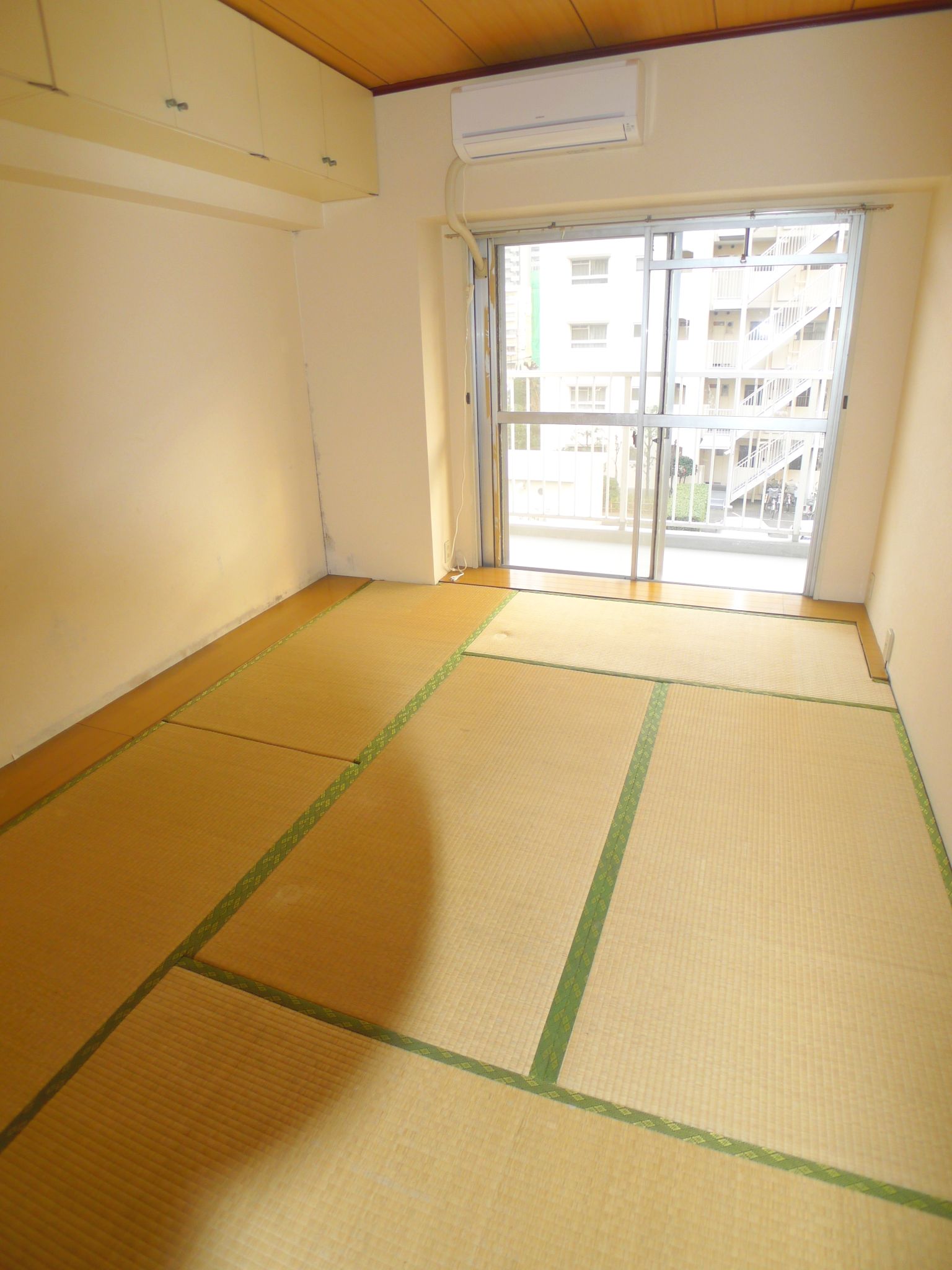 Living and room