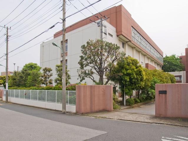 Junior high school. 780m until Kawaguchi Municipal Ryoke junior high school