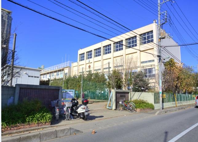 Primary school. 650m until Kawaguchi Municipal Motogo Minami Elementary School