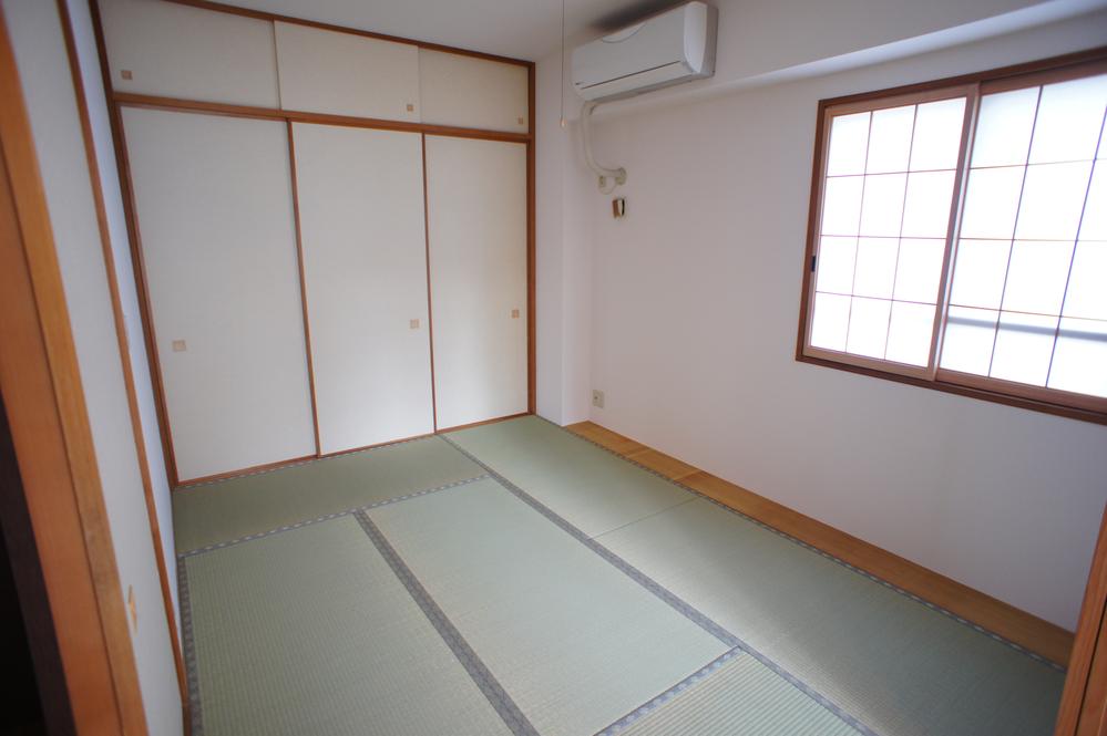 Non-living room. Room (May 2013) Shooting