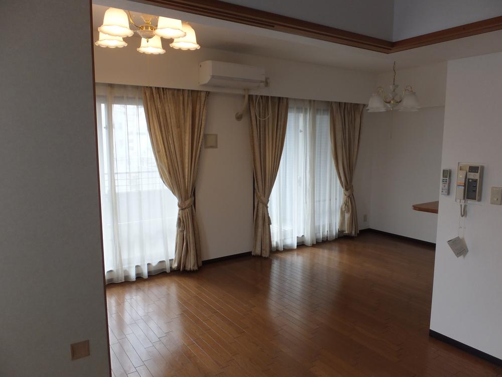 Living. Room (May 2013) Shooting