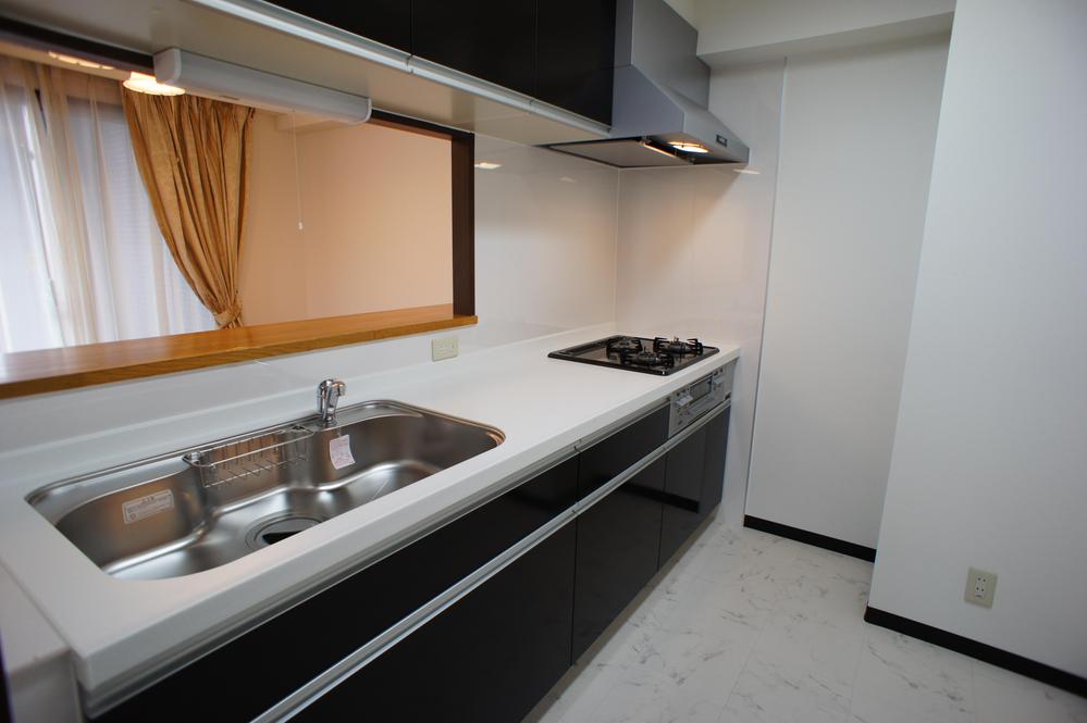 Kitchen. (May 2013) Shooting