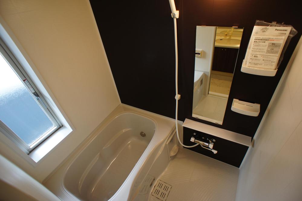 Bathroom. (May 2013) Shooting