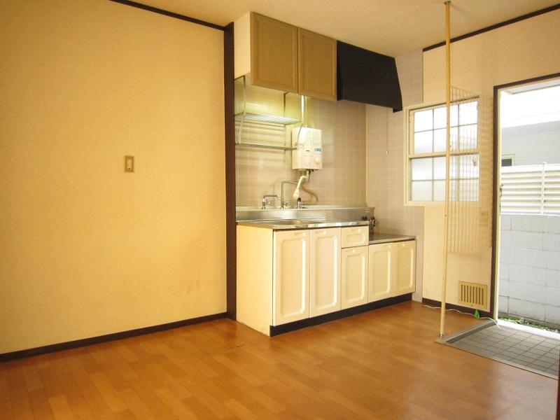 Living and room