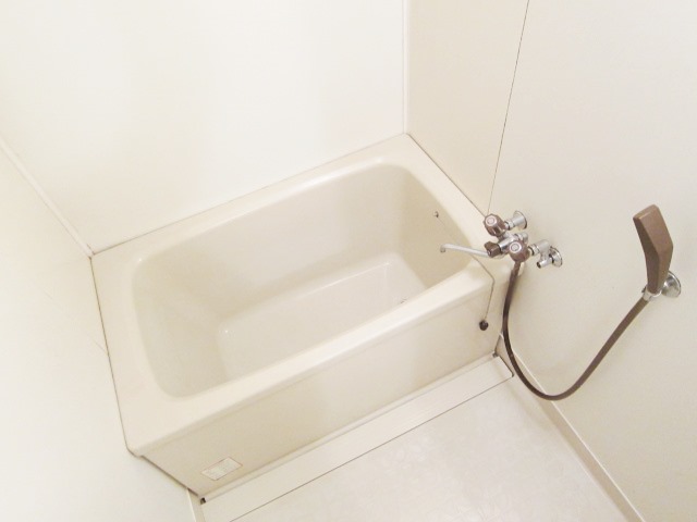 Bath. Add cook possible Bathing. 