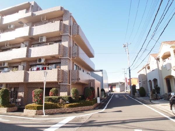 Local appearance photo