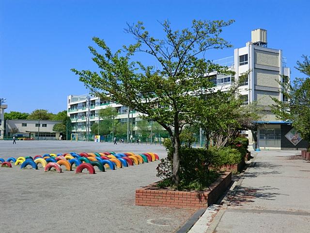 Primary school. 470m until Kawaguchi Municipal Yanagizaki Elementary School