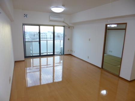 Living and room