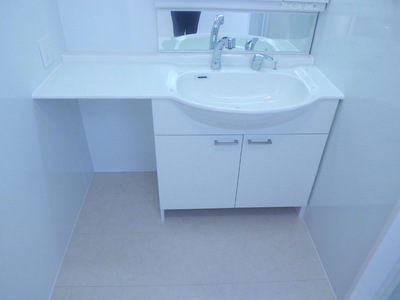 Washroom. Washroom