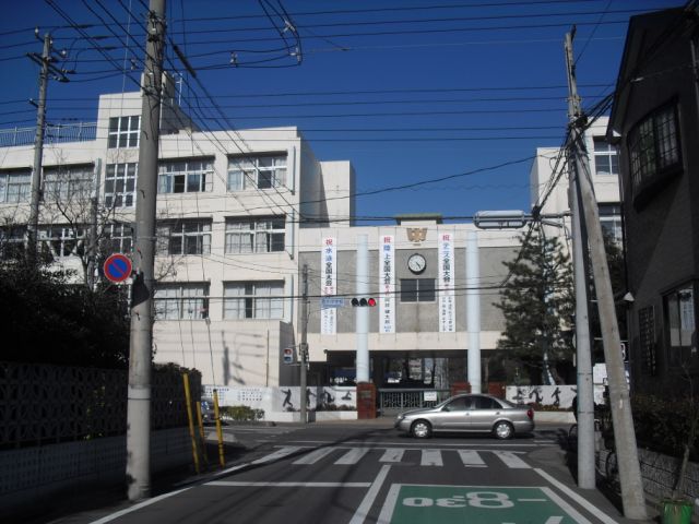 Junior high school. 410m up to municipal Aoki junior high school (junior high school)