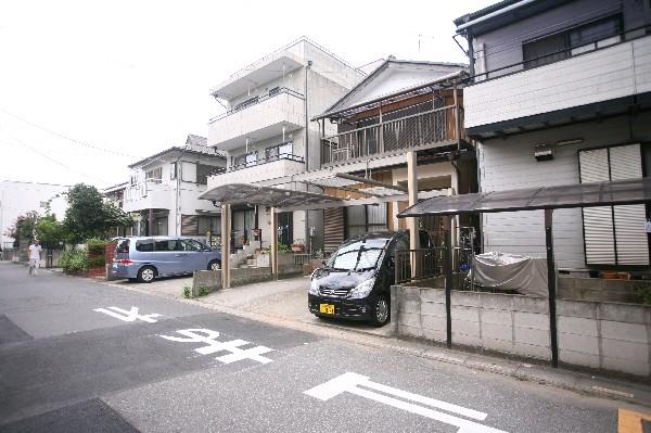 Local appearance photo