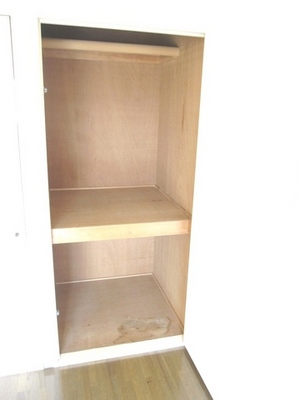 Receipt. ■ Western-style housing plenty of three-stage ■