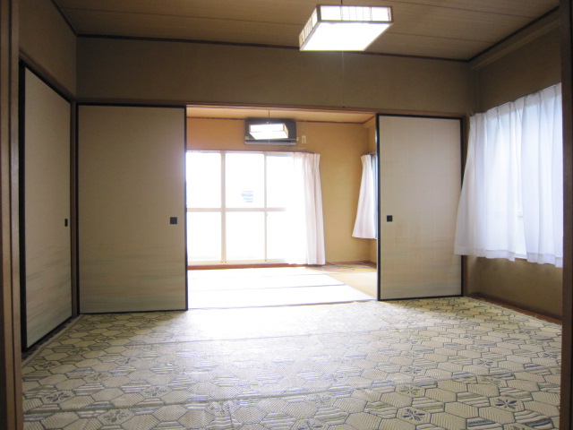 Living and room