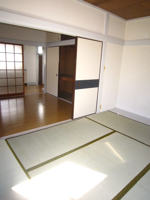 Living and room