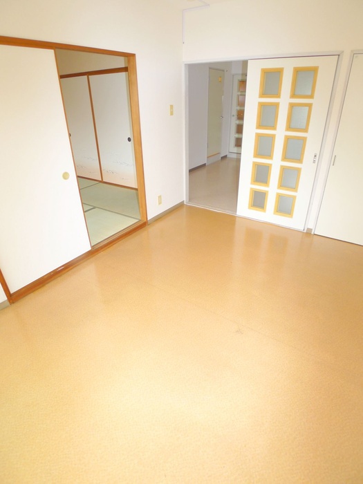 Living and room