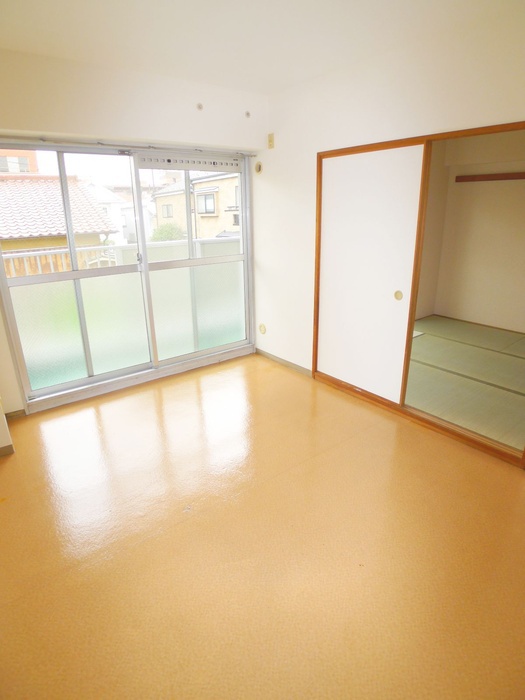Living and room