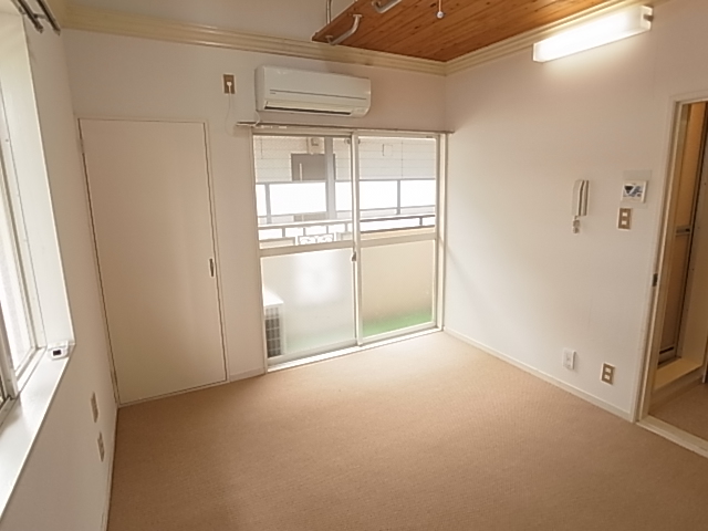 Other room space