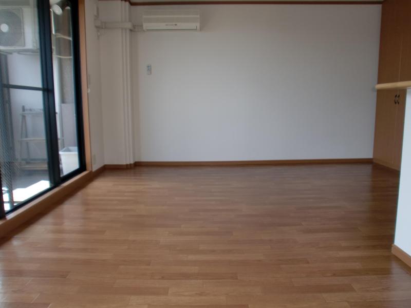 Living and room