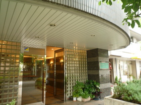 Entrance. ☆ Green beautiful entrance around ☆