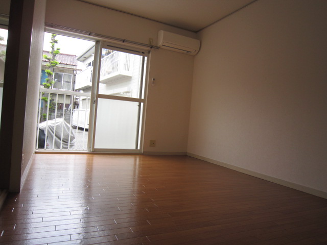 Living and room