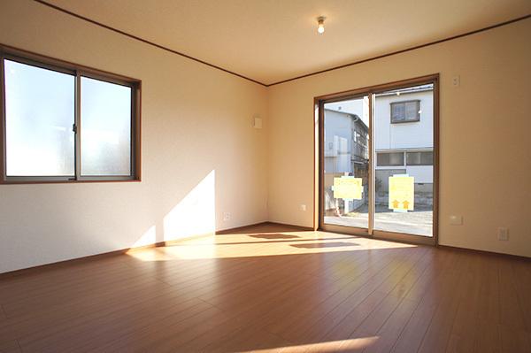 Living. 1 Building