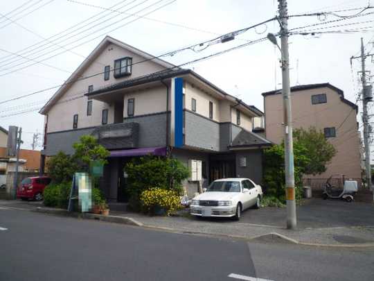 Local appearance photo. Exterior (1)