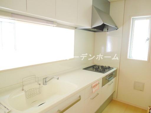 Kitchen. All 86 buildings of the large New Town Japanese-style room of Tsuzukiai in prime locations popular counter kitchen of development land for sale in lots of attractive same day you visit a lot Allowed, House can be your tour