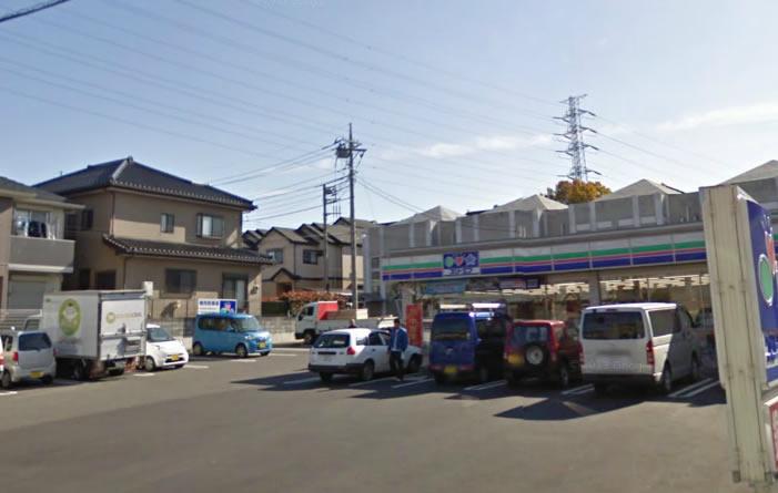 Convenience store. Three F 1179m until Kawaguchi Kitaharadai shop