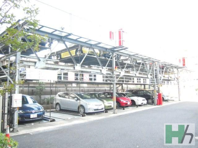 Parking lot