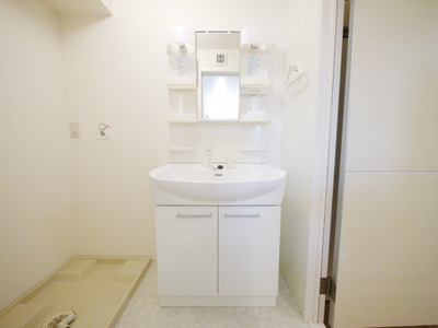 Washroom. ※ The photograph is the same manufacturer Building Construction example