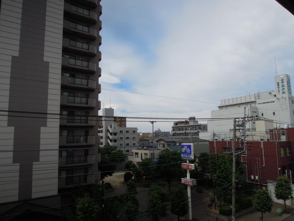 View photos from the dwelling unit. View from the site (July 2013) Shooting