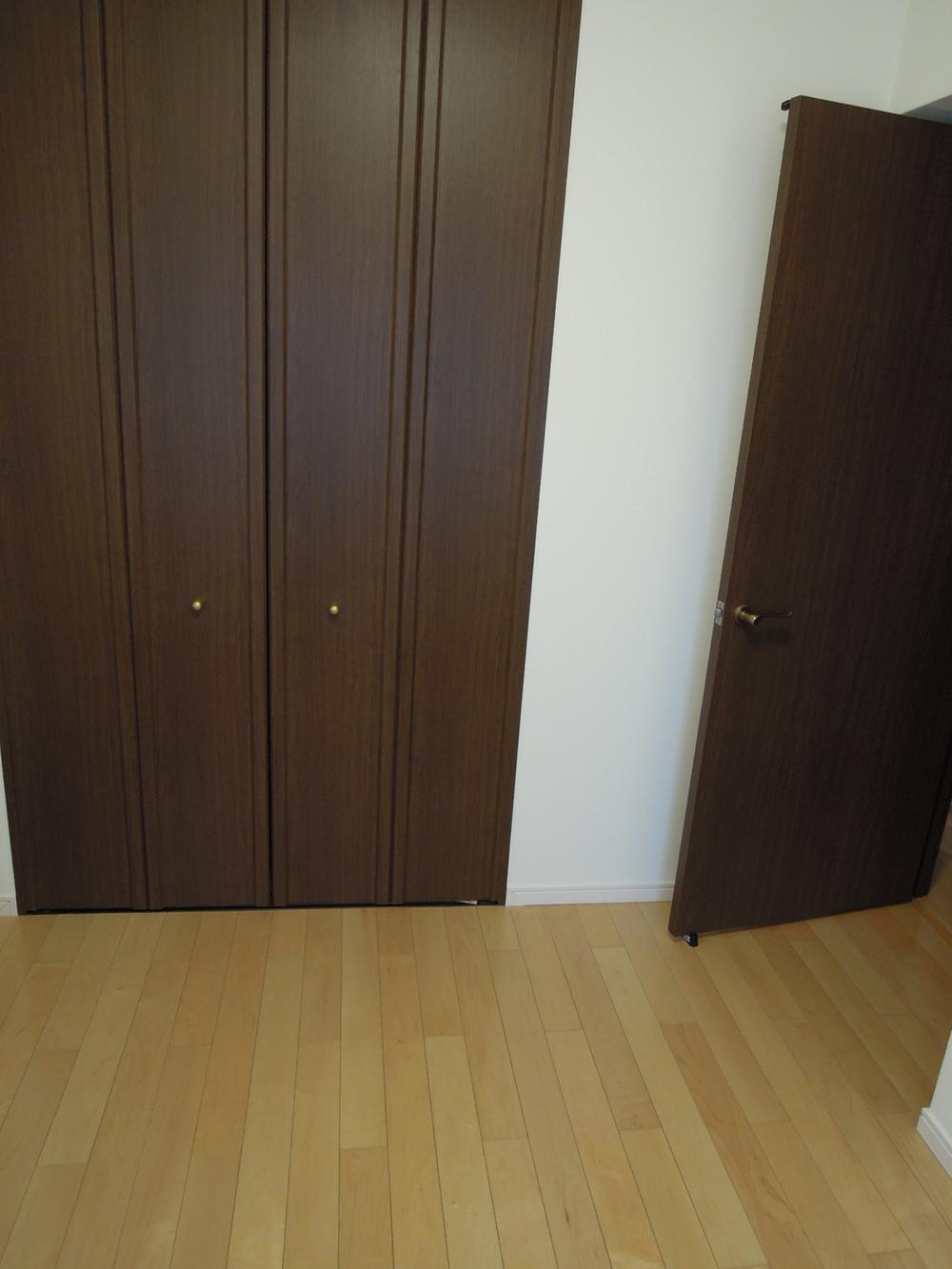 Other introspection. Indoor (July 2013) Shooting