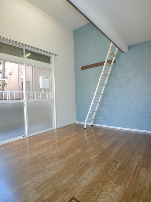 Living and room