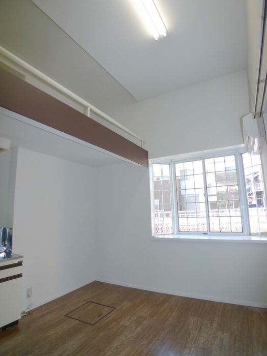 Living and room