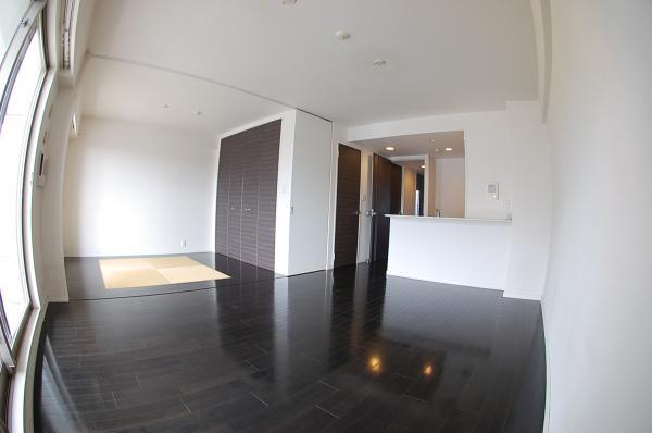 Living. Bright south-facing living