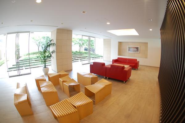 lobby. Auto-lock Mansion